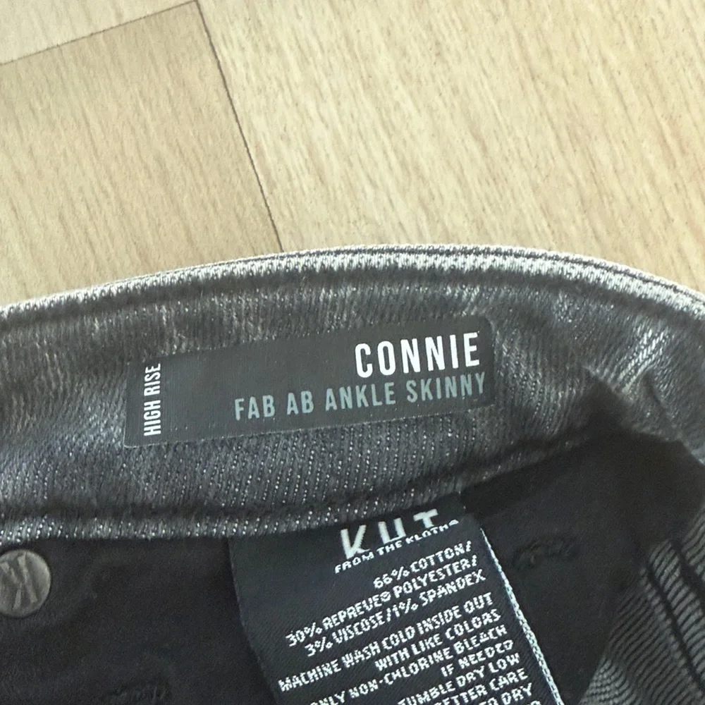 Kut from the Kloth Women's Connie Fab Ab Ankle Skinny Jeans in Black Wash - Picture 5 of 6